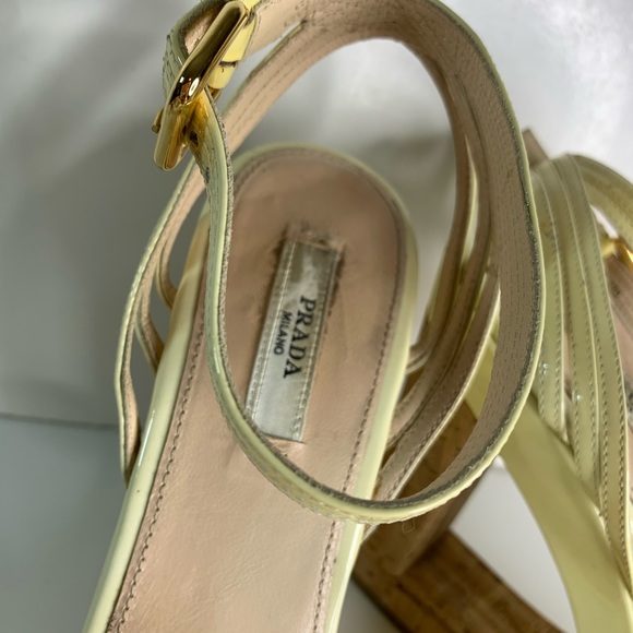 Prada heels shoes - Picture 2 of 8